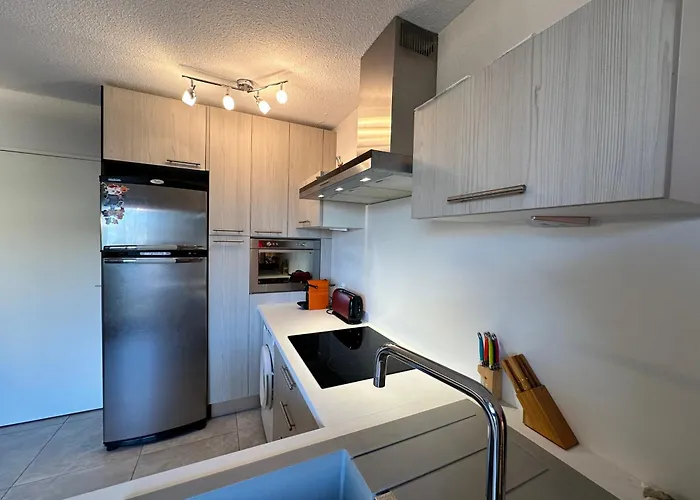 Appartement Studio Vue Sur La Marina