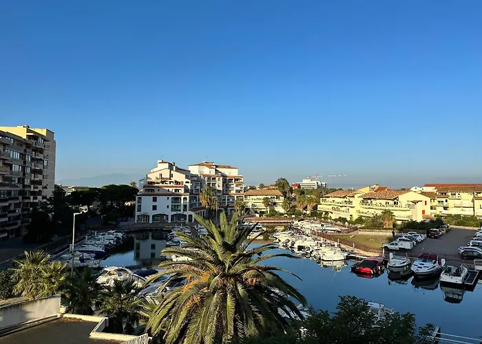 Appartement Studio Vue Sur La Marina